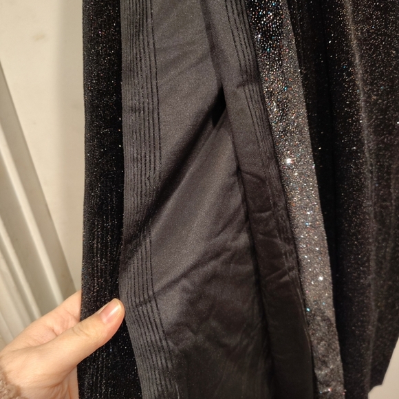 1.5 Yds. Glittery Black Velour Stretch Knit Fabric -Sewing Crafts Costumes - Picture 3 of 5